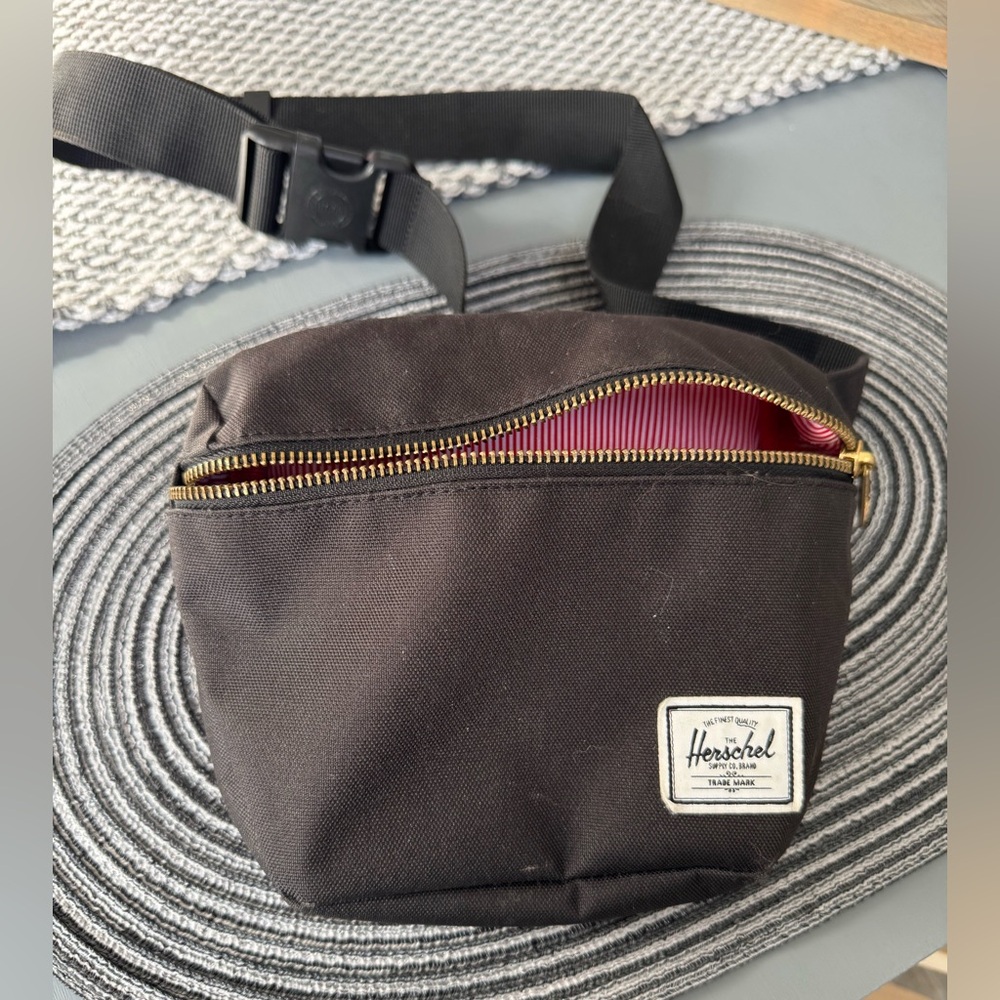 Herschel Black Waist Fanny Pack